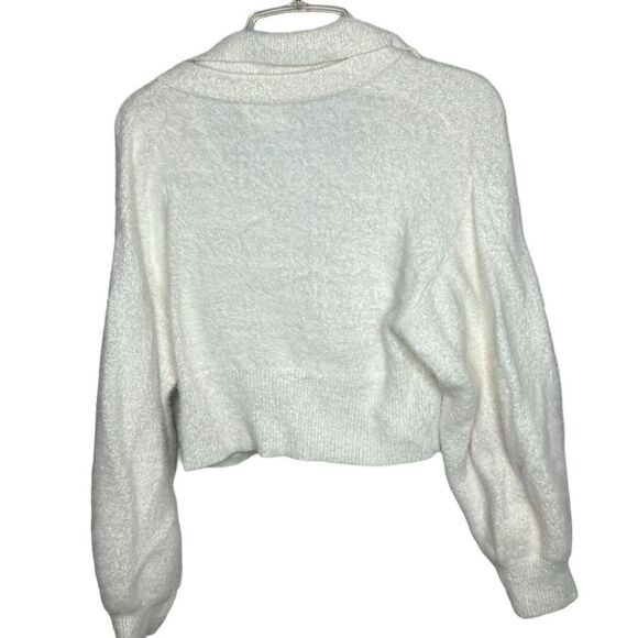 L.A Hearts/PacSun Fluffy White Three Button Cardigan. Size XS. - Picture 6 of 9